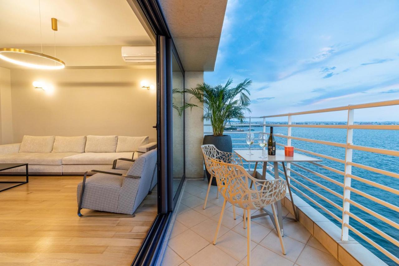 Iconic Salonica Suite Seafront Bagian luar foto