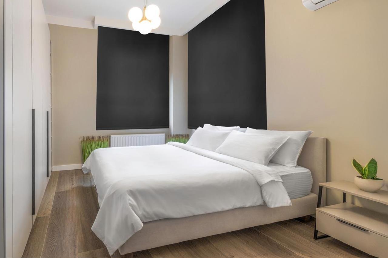 Iconic Salonica Suite Seafront Bagian luar foto